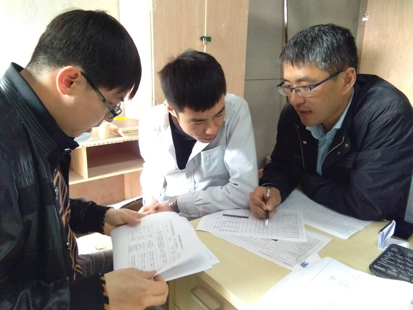 最美城投人，用辛勤劳动向美丽威海献礼1.jpg